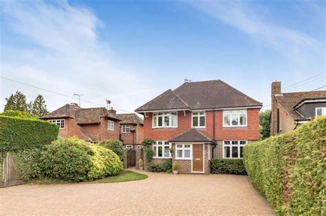 4 Bed Detached House For Sale In Brighton Road Mannings Heath West