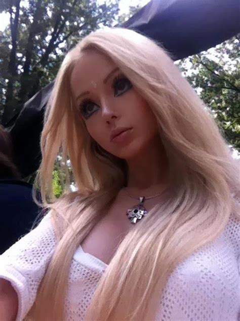 4 Valeria Lukyanova Beauty Hair Gurus Real Barbie