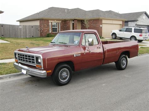 1981 Dodge Ram 250 Conventional Cab Long Bed Dw D250 59 V8 175 Cp