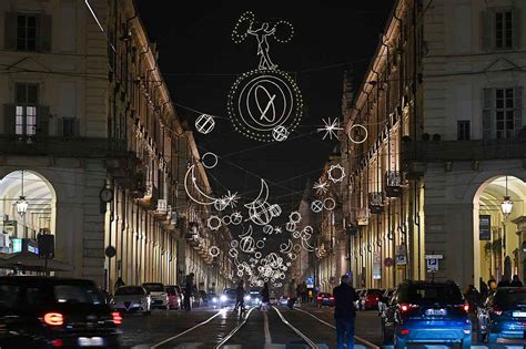 Dove Sono Le Luci D Artista A Torino 2024 2025 Mappa Date E Nuove