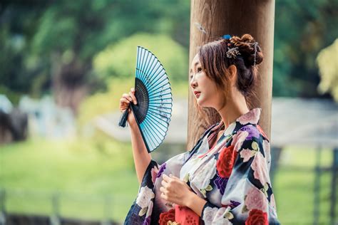 4k Asian Kimono Hand Fan Bokeh Hd Wallpaper Rare Gallery