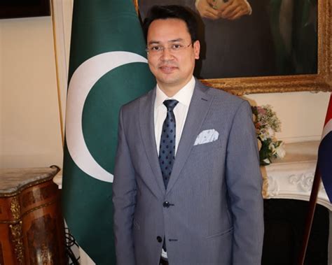 pakistan high commission london list  officers