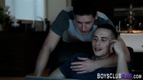 Raw Dawging Gay Threeway