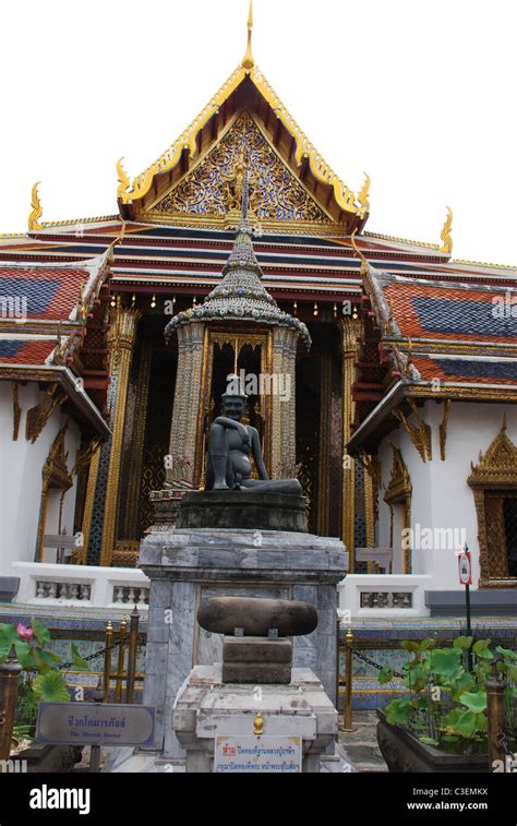 Golden Palace Bangkok Stock Photo - Alamy