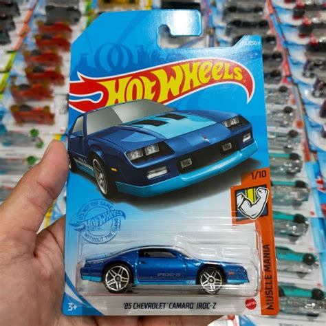 Hot Wheels Hotwheels 85 Chevrolet Camaro IROC Z Biru Blue Lot Q 2021 Lazada Indonesia