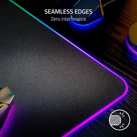 Razer Strider Chroma Hybrid Extended Gaming Mouse Mat - SWEETLOOT