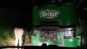 Salope A Gros Seins Sur Parking Xvideos