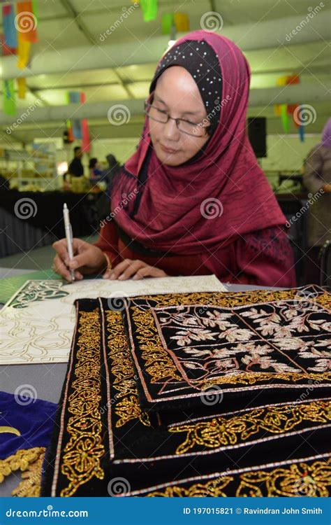 Embroidery Editorial Photo Image Of Artist Malaysia 197015821