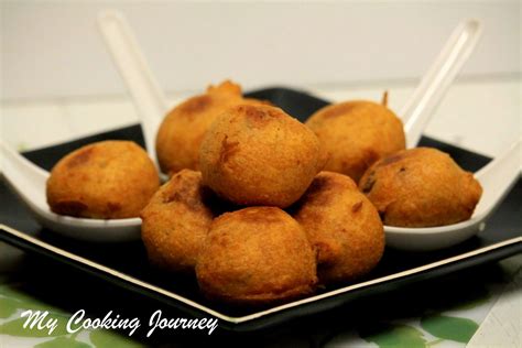 Potato Bonda Urulaikizhangu Bonda Aloo Bonda Recipe Aloo Bonda