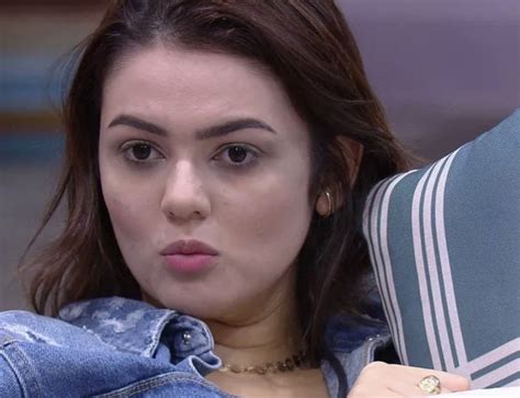 Bbb22 Eslovênia Coloca Jade Contra Parede Após Eliminação De Bárbara