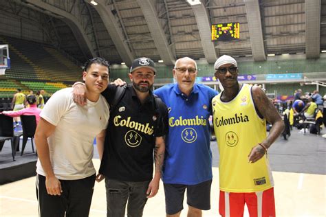 VIDEO Con pinta nueva la Selección Colombia de Baloncesto debuta