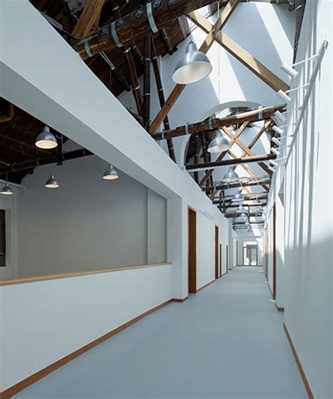 c+ architects renovated a teaching building in beijing university 