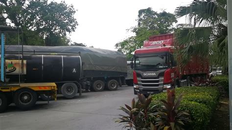 [MALAYSIA] Truck Spotting #16 Scania NTG - YouTube