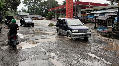 Perbaikan Jalan Lambat Wabup Enrekang Soroti Kinerja Balai Pelaksana