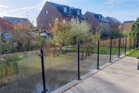 Glazen Balustrade In Je Tuin Balkonhekwerk