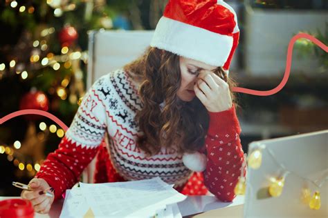 Navigating Festive Stress: 5 Essential Wellbeing Tips 