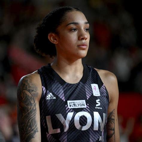 Gaby Williams ailière de l équipe de France de basket l Euro ne me