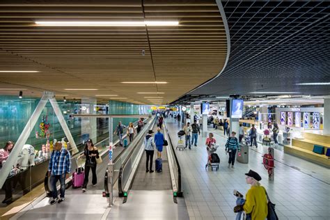 Art, culture, relaxation and shopping: Amsterdam Airport Schiphol opens