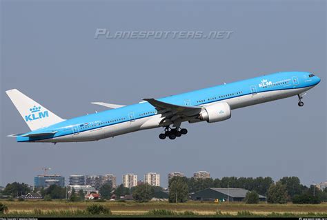 PH BVG KLM Royal Dutch Airlines Boeing 777 306ER Photo By Sebastian