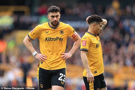 Wolves Coventry City Stun Premier League Opponents As Stoppage