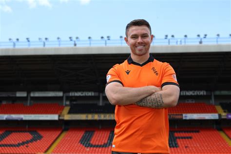 Dundee United Sign Glenn Middleton Dundee United Football Club