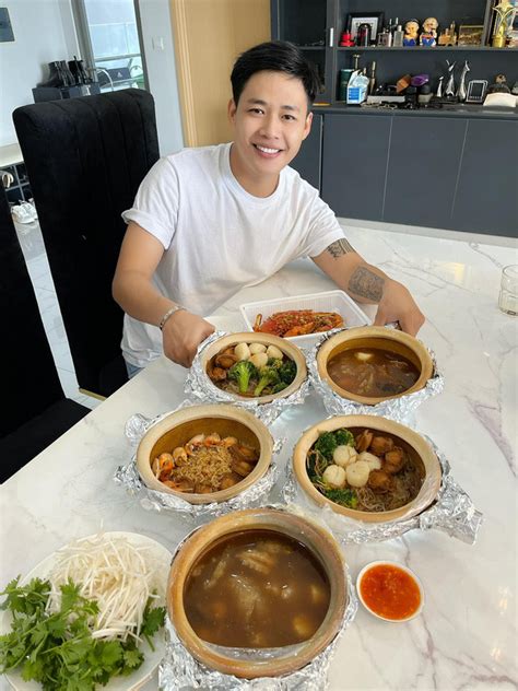 Hot boy trà sữa bị chỉ trích giả tạo ở Thách Thức Danh Hài đổi đời chỉ sau 1 đêm giờ ra sao