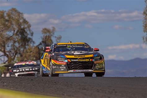 Community members discuss the elhatton funeral bathurst recent changes 4