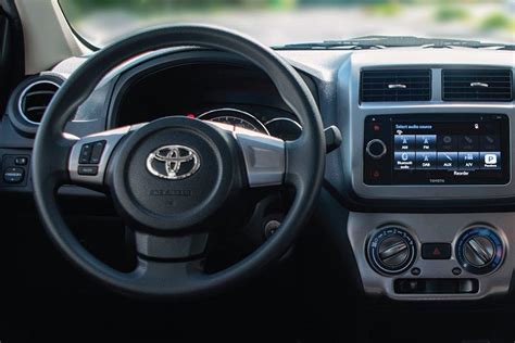 Toyota Wigo 2022 Interior & Exterior Images - Wigo 2022 Pictures