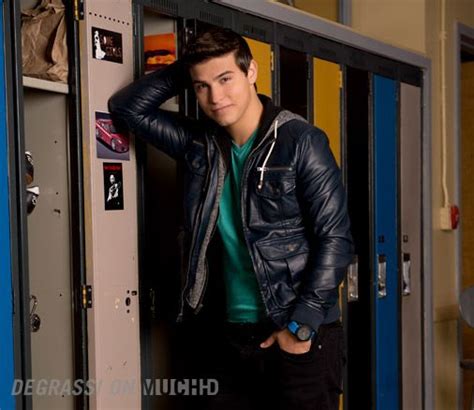 Drew Torres season 12 | Degrassi the next generation, 2000s fashion trends, Boys jacket