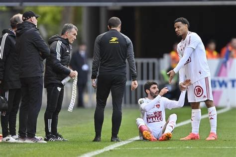 Stade Brestois Pierre Lees Melou Et Lilian Brassier M Nag S Et Esp R S