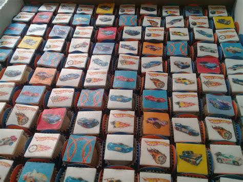 Topper Comestível Apliques de Açúcar Hot Wheels Elo7