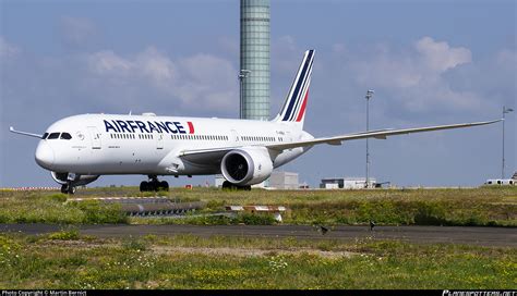 F HRBH Air France Boeing 787 9 Dreamliner Photo By Martin Bernict ID