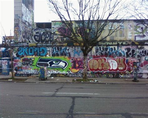 Cool looking Seahawk graffiti in U-District : Seahawks