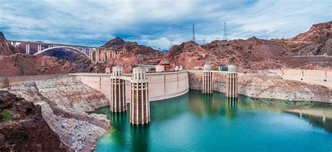 Explore The History Of The Hoover Dam Blazin Paddles