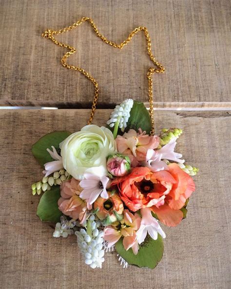 Spring Vibe 38 Fresh Flower Wedding Accessories Weddingomania