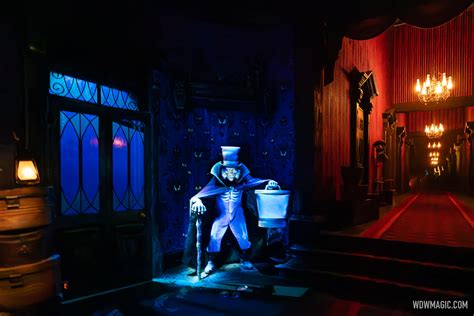 Iconic Hatbox Ghost materializes at Walt Disney World's Haunted Mansion