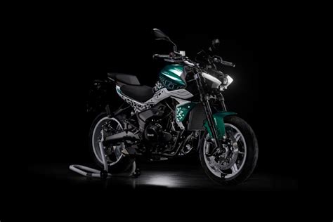 Benelli Tornado Naked Twin Motore E Caratteristiche