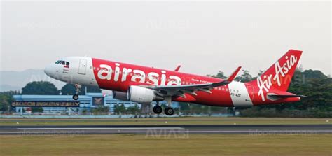 AIRASIA TUNDA PINDAH PENERBANGAN DOMESTIK KE TERMINAL 2 BANDAR UDARA