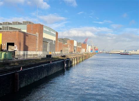 Neue Kaimauer Im Hafen Hamburg Inros Lackner Se