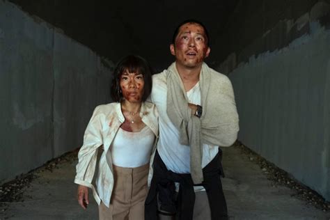 劇評｜netflix《怒嗆人生》成2023黑馬神劇！史蒂芬元、黃艾莉「怒路症」釀血海深仇，亞裔家庭的壓抑人生最後結局療癒到哭 Bellatw儂儂