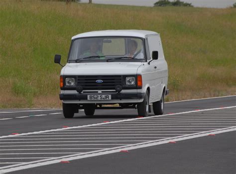 Im Rückspiegel 50 Jahre Ford Transit 1 Magazin