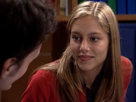 Pin De Eliane Hara En Rebelde Way Buenas Series Erreway Chicas