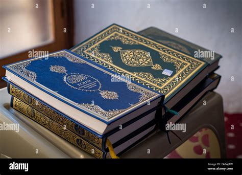 Arabic Books Stack Hi Res Stock Photography And Images Alamy