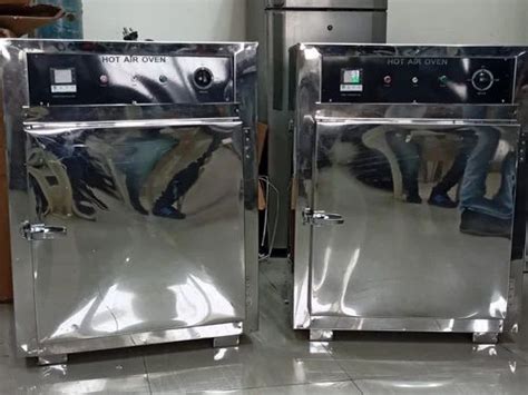 250 Deg C Stainless Steel SS Hot Air Oven For Laboratory Model Name Number Voolab 101 At