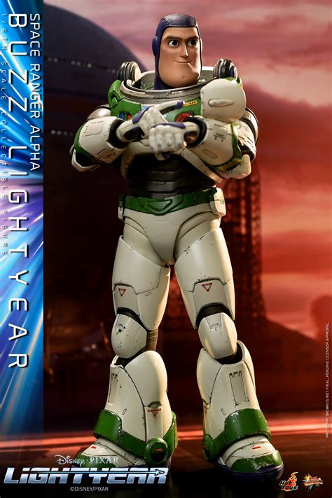 Lightyear Hot Toys Buzz Lightyear Figure The Toyark News