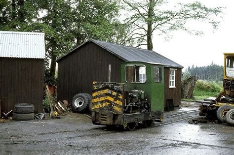 Pin By Schwarzer Zeuge On Feldbahn Garden Railway Model Railway