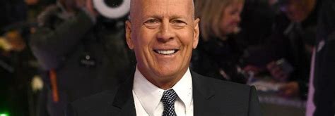 Bruce Willis Diagnosed With Dementia Hot Lifestyle News