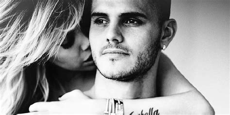 Icardi Foto Hot Con Wanda Nara E Messaggio Ambiguo Poi Cancella Tutto
