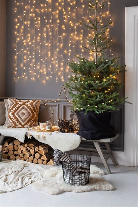 Streamer Backdrops Wooden Bench Christmas Tree Colorful Lights ...