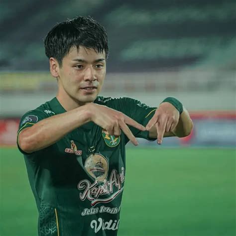 5 Potret Selebrasi Taisei Marukawa Saat Rayakan Kemenangan Persebaya Di